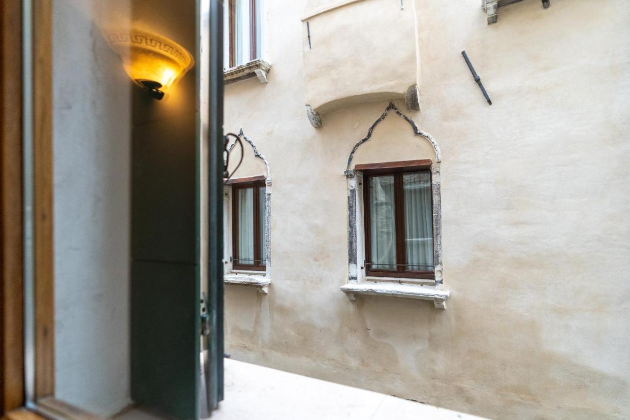 La Casa Perfetta Per Le Vacanze Velence Kültér fotó